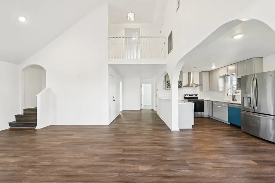 6935 W Holiday Street, Hitchcock, TX 77563 - Image #2