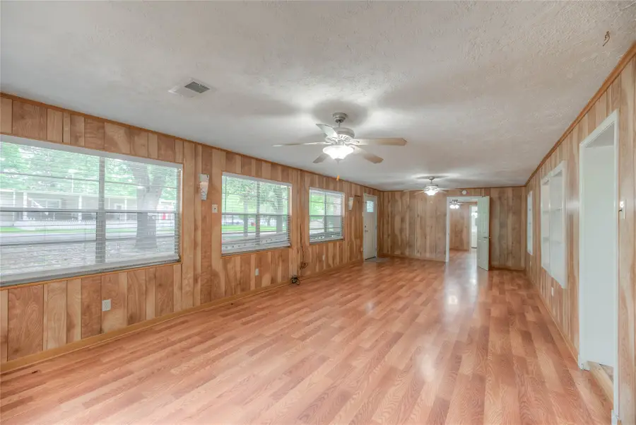 104 W Paradise Drive, Trinity, TX 75862 - #2