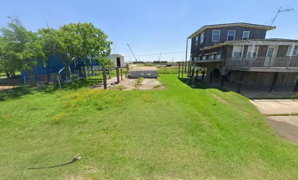 1122 Gulfview Street, Freeport, TX 77541