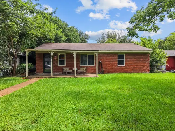 2806 4th Avenue N, Texas City, TX 77590