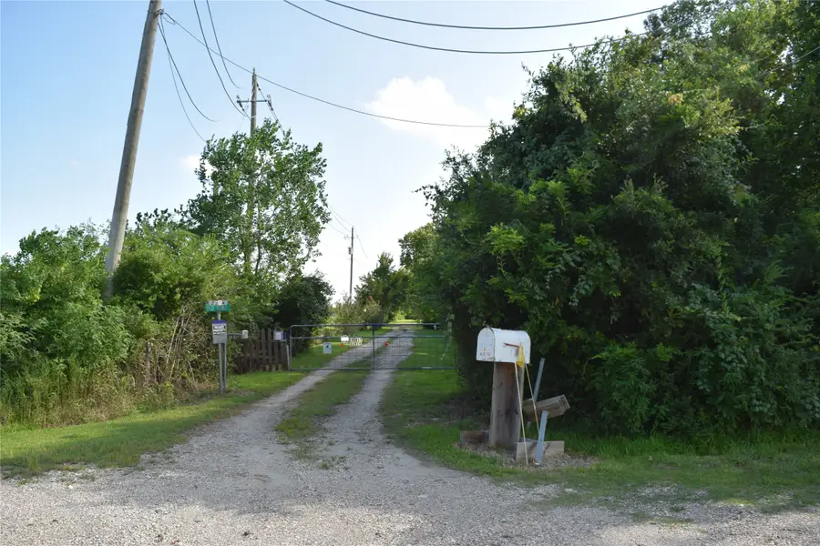 2304 Old Road, Friendswood, TX 77546 - #3
