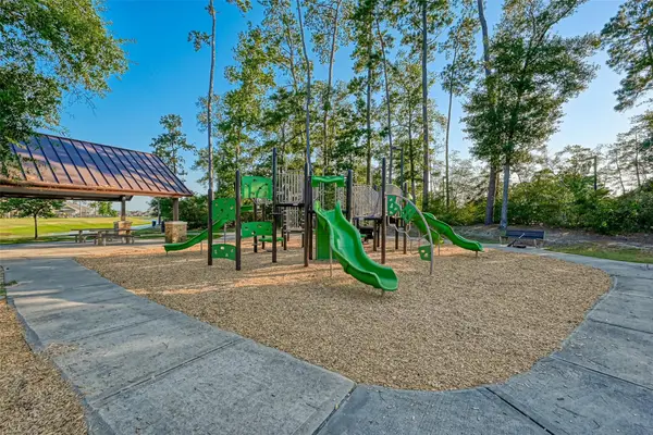 31053 Regal Elm Lane, Conroe, TX 77385