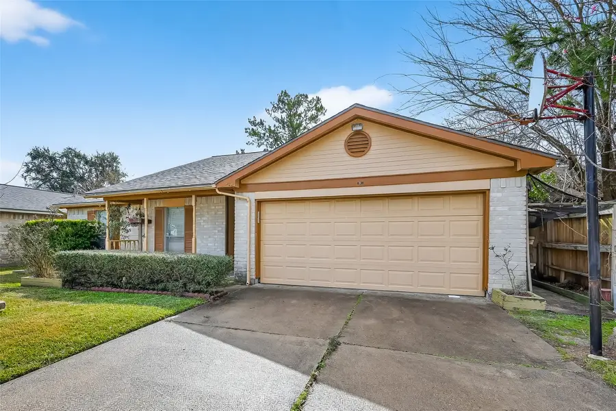 8219 Winding Meadow Court, Houston, TX 77040 - Image #3