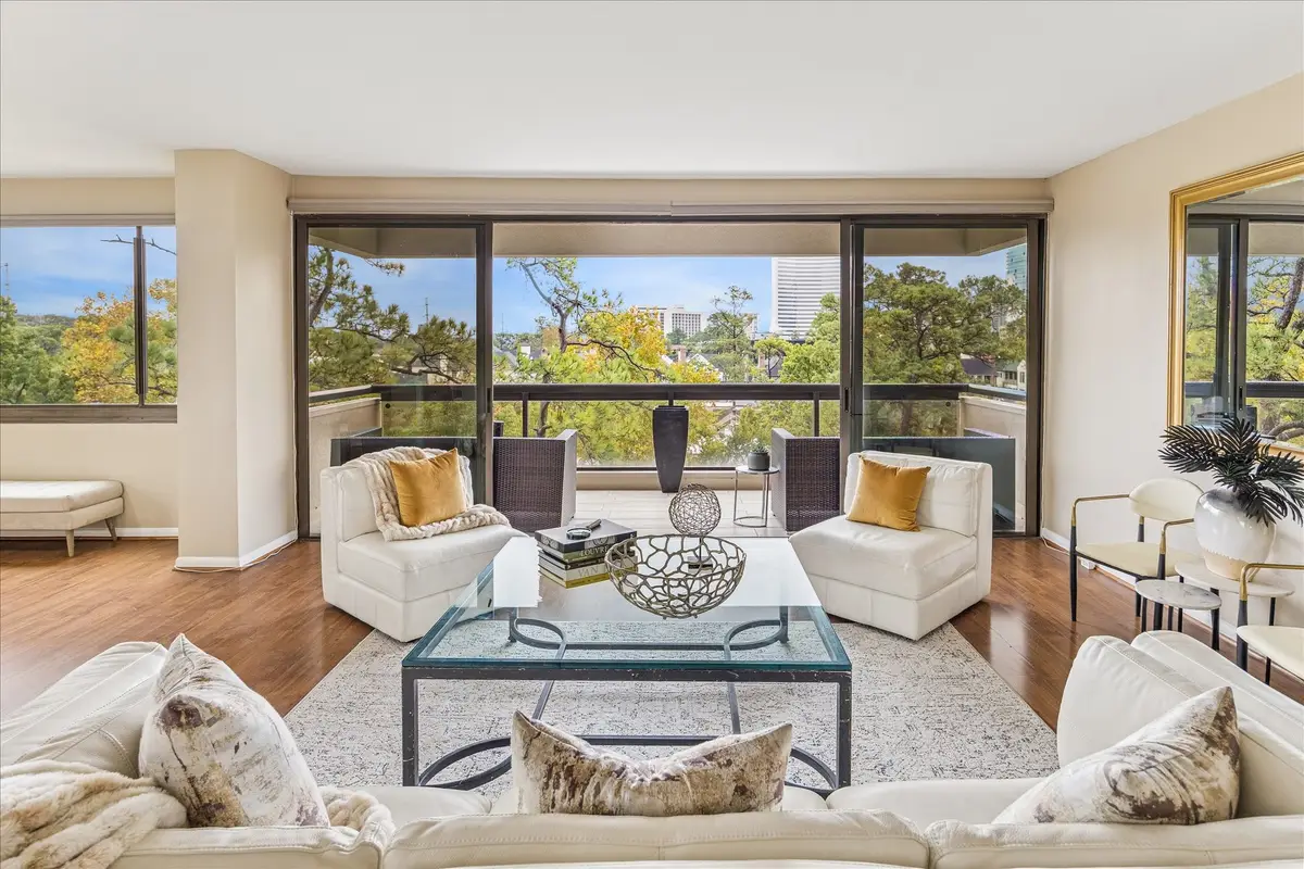 49 Briar Hollow Lane #505, Houston, TX 77027 - Image #1