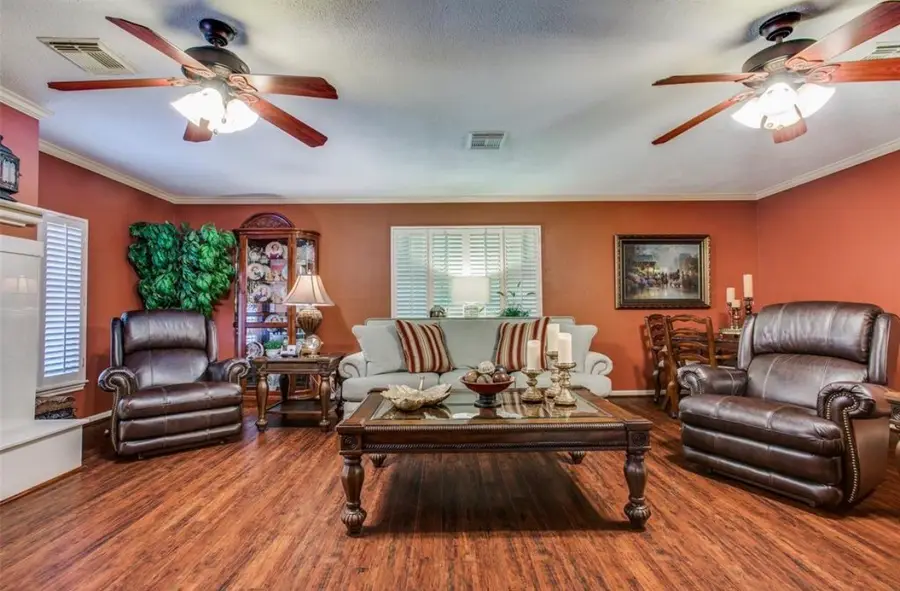 4409 Avenue J, Santa Fe, TX 77510 - Image #2