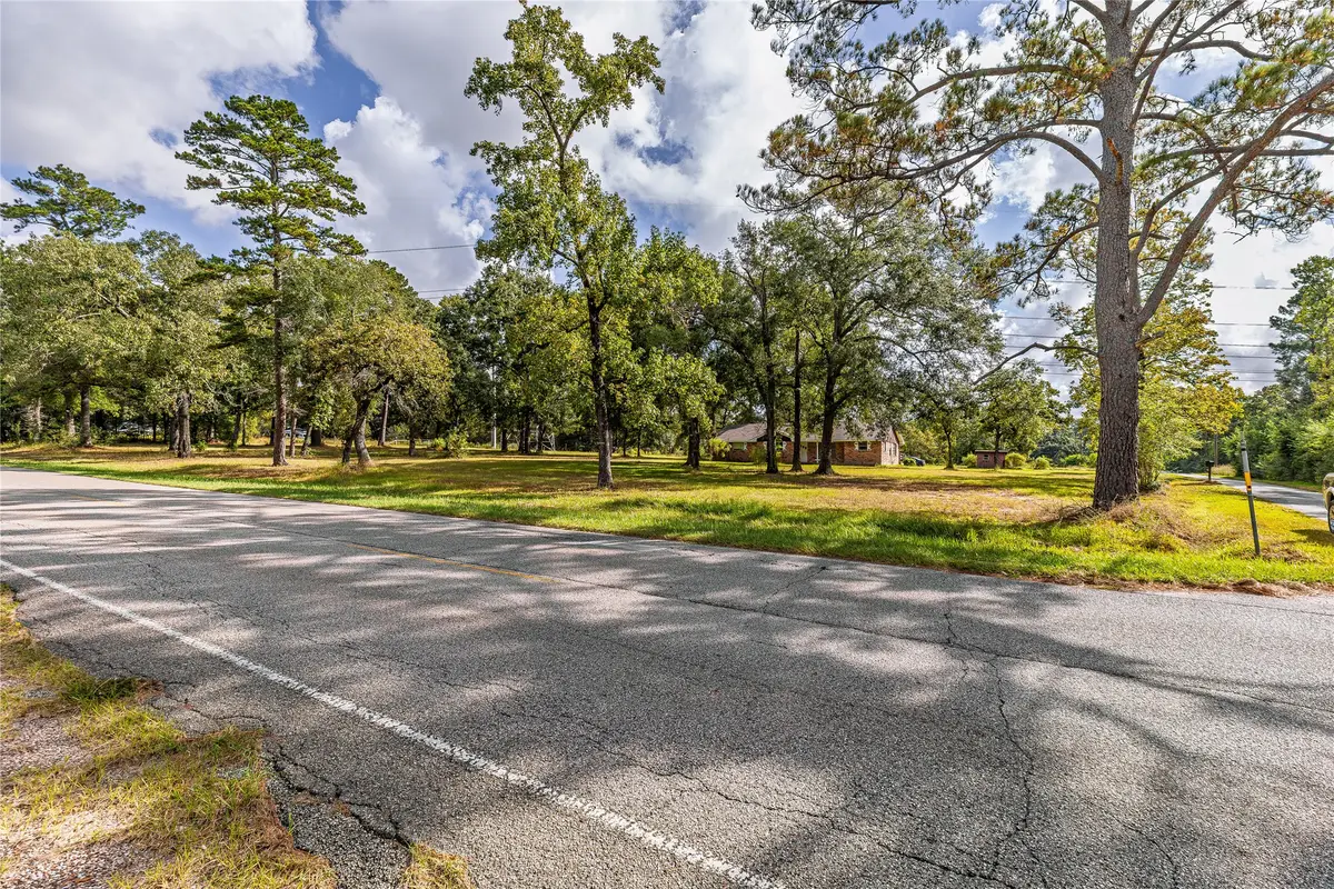 32302 Dobbin Huffsmith Road, Magnolia, TX 77354 - Image #1