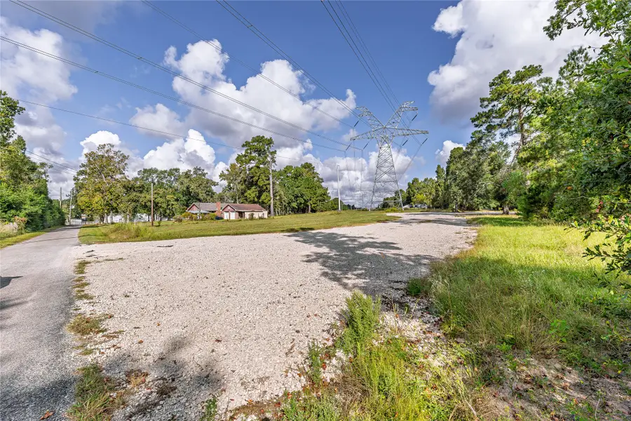 32302 Dobbin Huffsmith Road, Magnolia, TX 77354 - Image #3