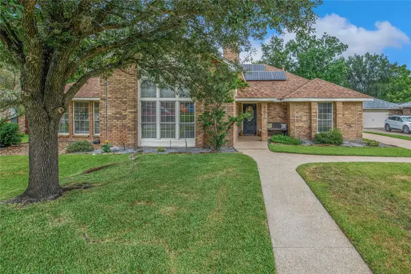 2307 W Briargate Drive, Bryan, TX 77802