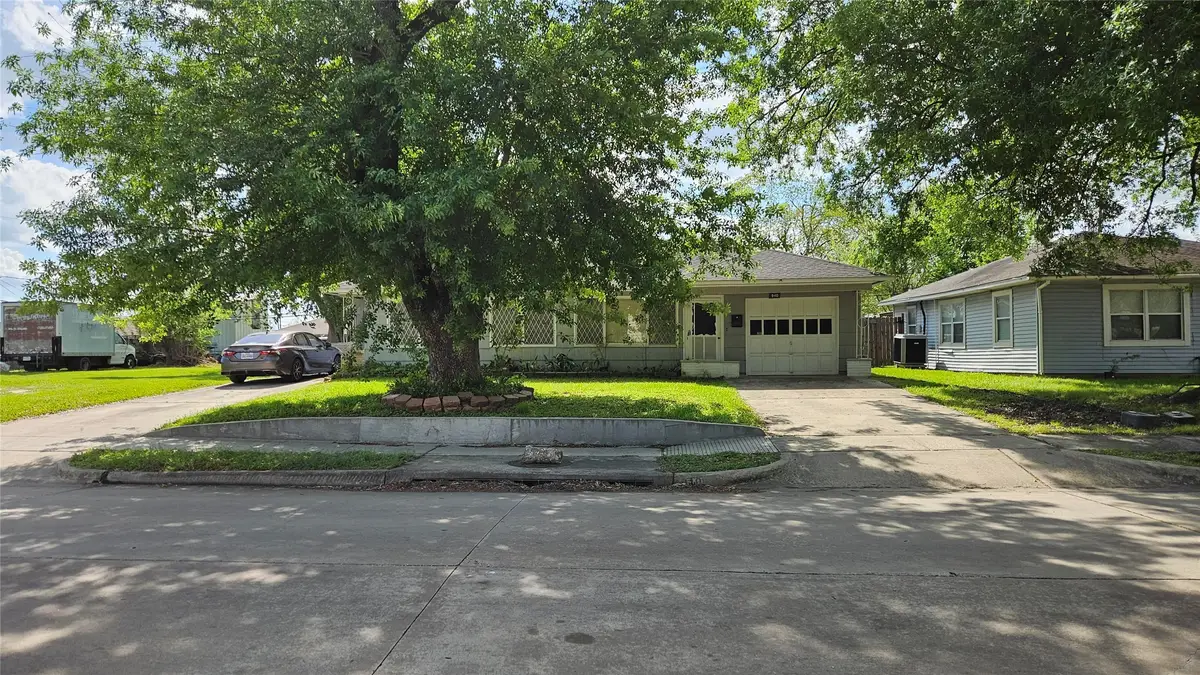 940 Coleman Avenue, Pasadena, TX 77506 - #1