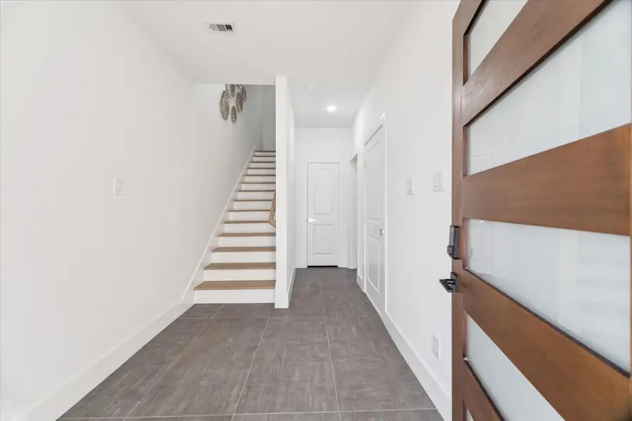 2122 Oatfield Drive, Houston, TX 77018 - Image #3