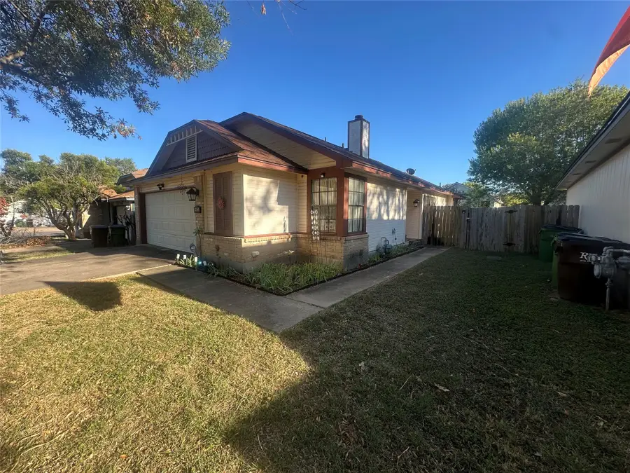 903 Greenbriar Loop, Round Rock, TX 78664 - Image #3