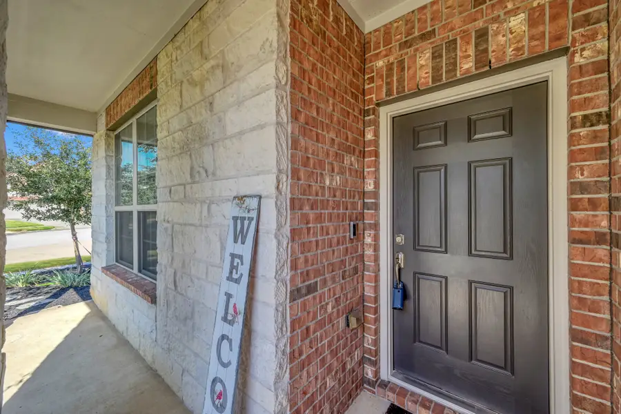 24734 Emerald Pool Falls Drive, Tomball, TX 77375 - Image #3