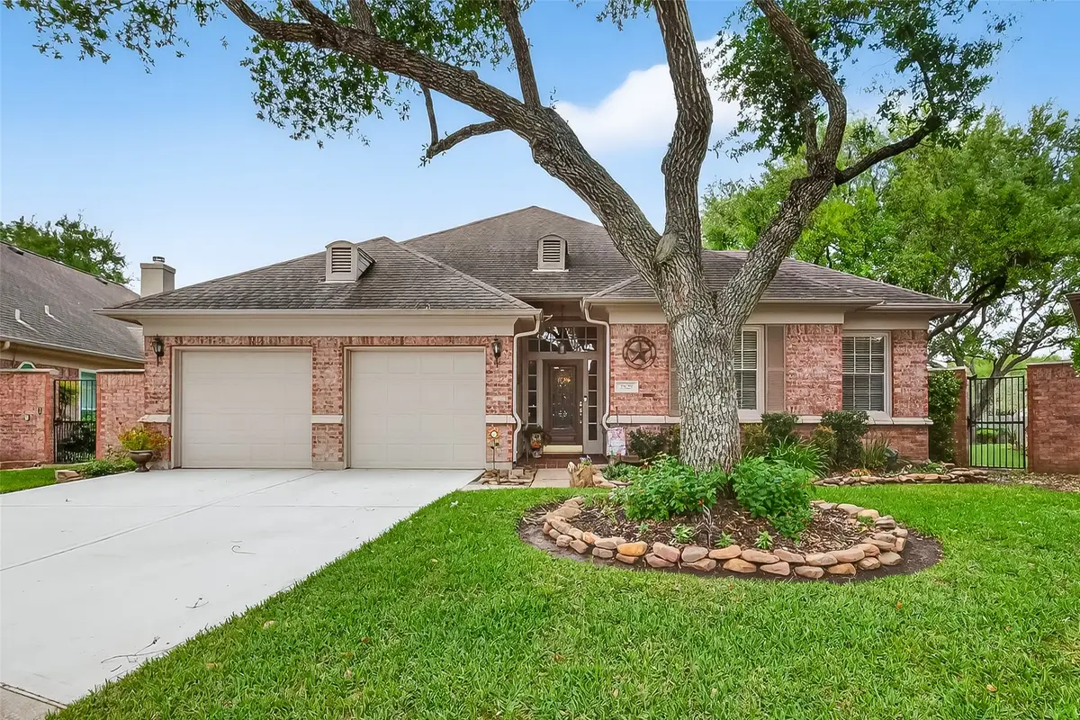 2827 Timber Briar Circle, Houston, TX 77059 - #1