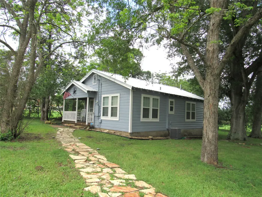 1013 Prairie Lea Street, Brenham, TX 77833 - #3