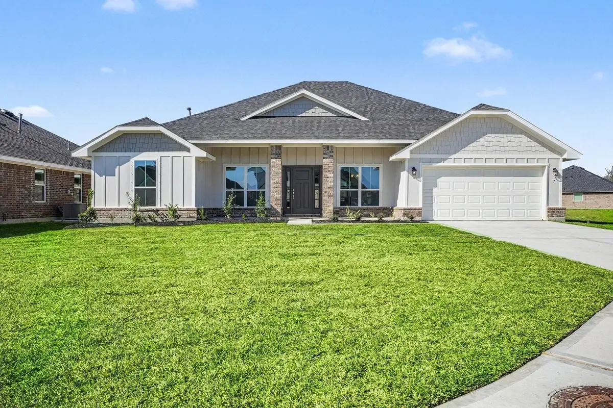10 Keystone Court, Angleton, TX 77515 - #1
