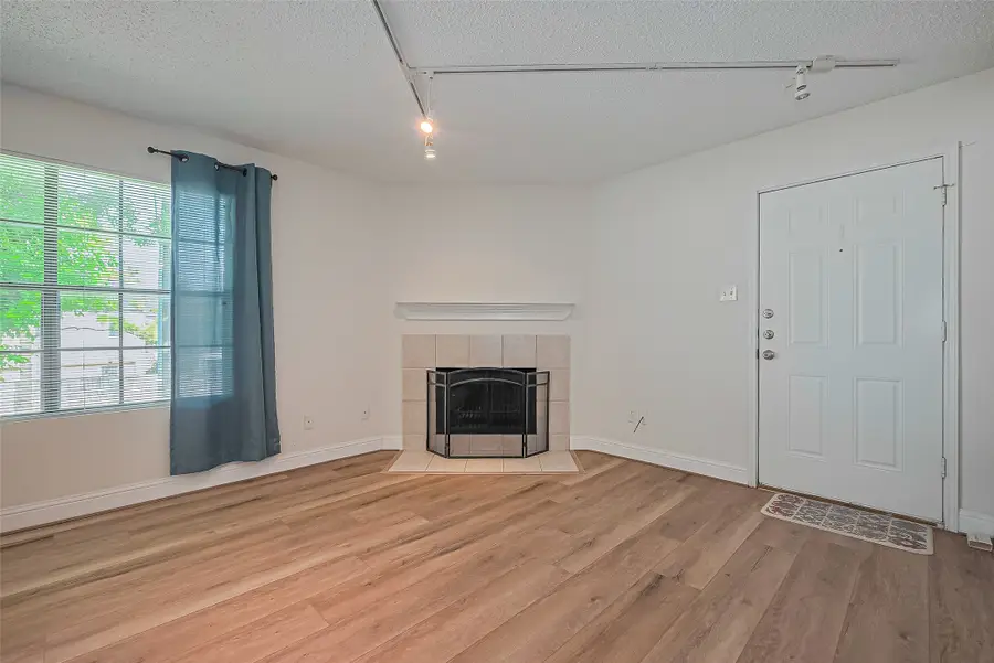 2750 Holly Hall Street #910, Houston, TX 77054 - #3