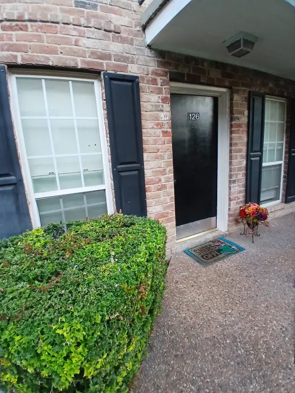 6410 Del Monte Drive #126, Houston, TX 77057