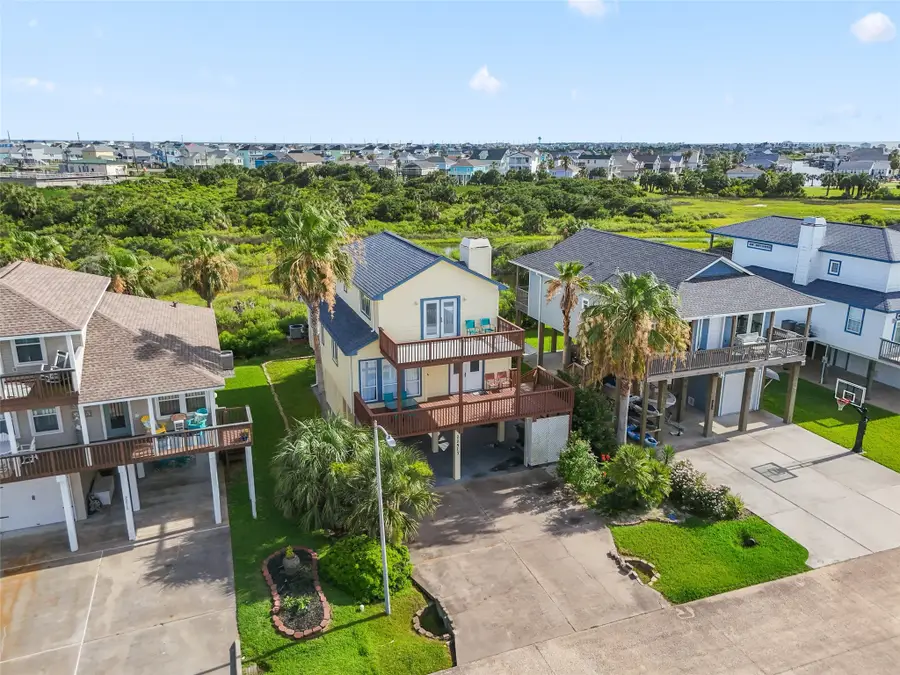 22517 Bay Point Drive, Galveston, TX 77554 - Image #2