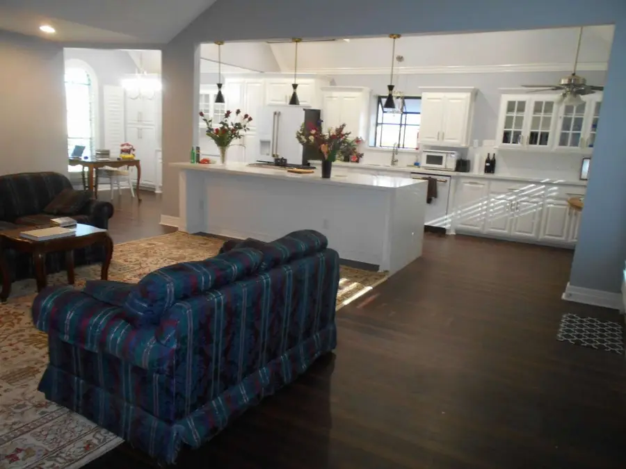 53 S Calla Lily Court, Lake Jackson, TX 77566 - #3