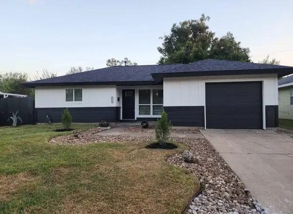 2806 Raymond Street, Pasadena, TX 77506