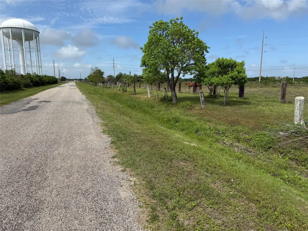 702 N Orchid N, Texas City, TX 77591 - #1