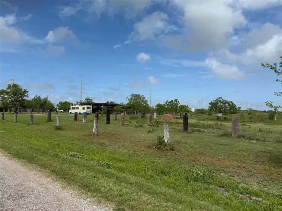 702 N Orchid N, Texas City, TX 77591 - #2