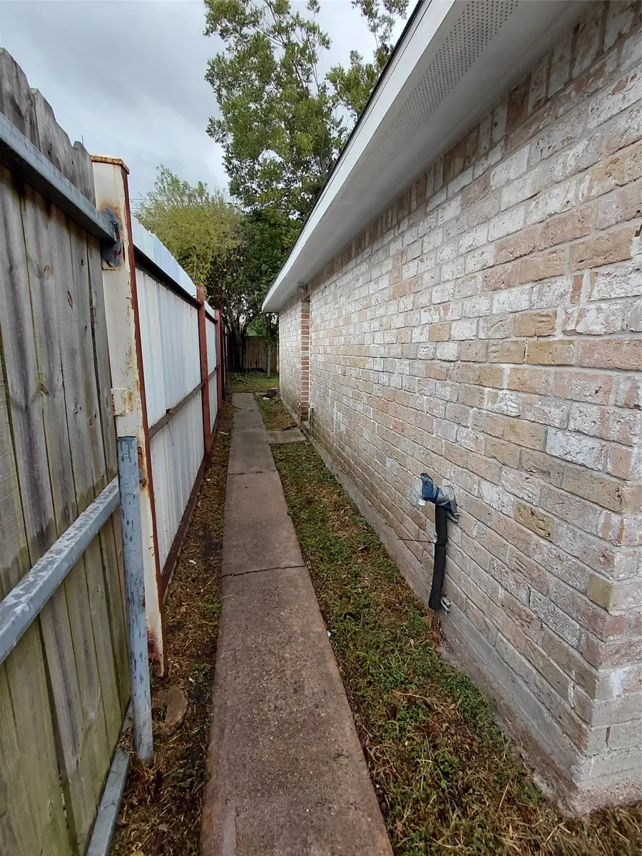 714 Ivyhollow Drive, Channelview, TX 77530 - #2