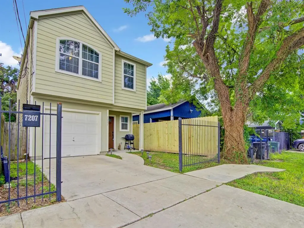 7207 Avenue K, Houston, TX 77011 - #1