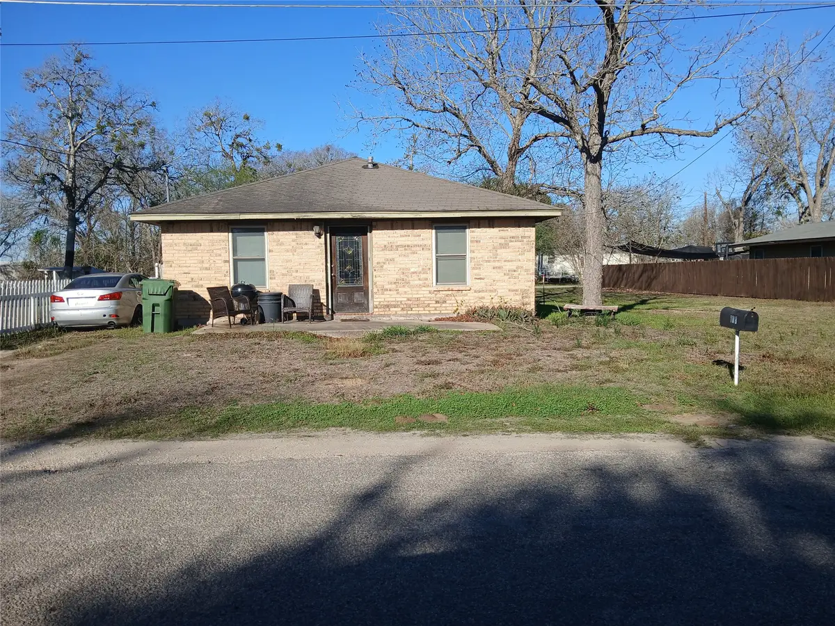 108 Buchel, Cuero, TX 77954 - #1