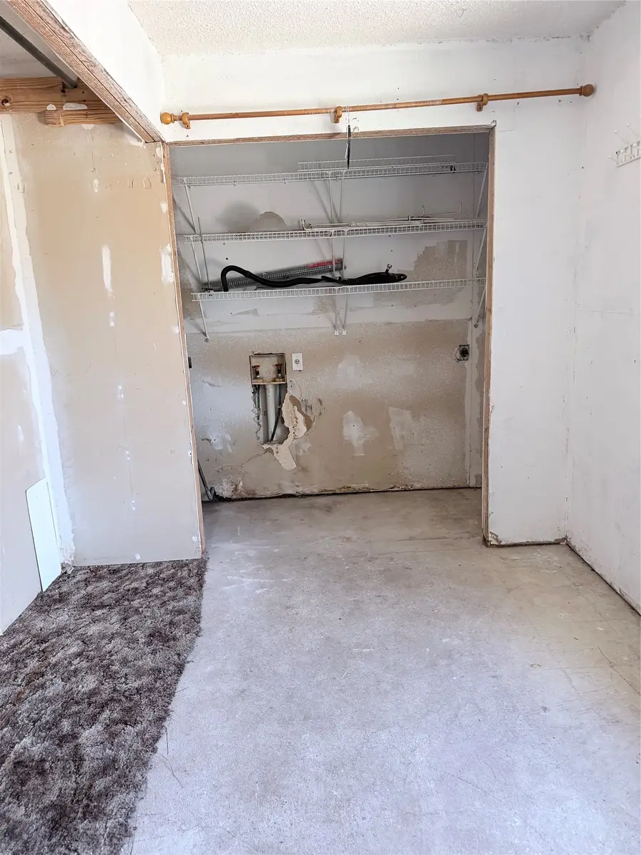 108 Buchel, Cuero, TX 77954 - #3