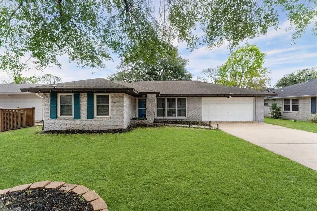 4811 Stillbrooke Drive, Houston, TX 77035 - #1