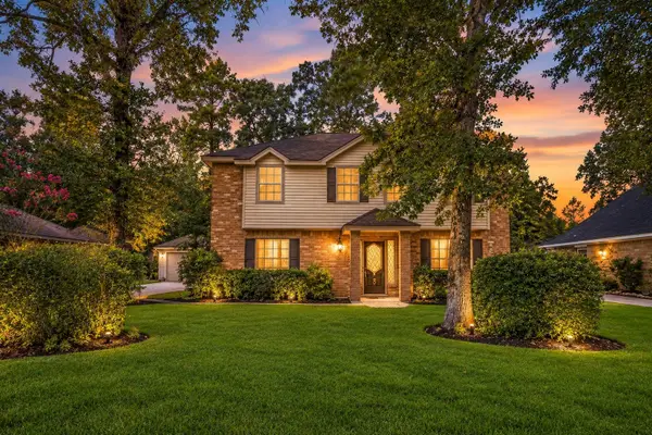 6 Postvine Court, Spring, TX 77381