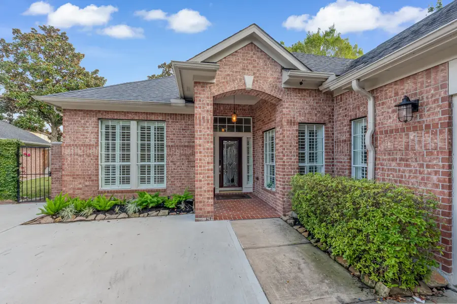 1119 Walden Hill Court, Houston, TX 77077 - Image #3
