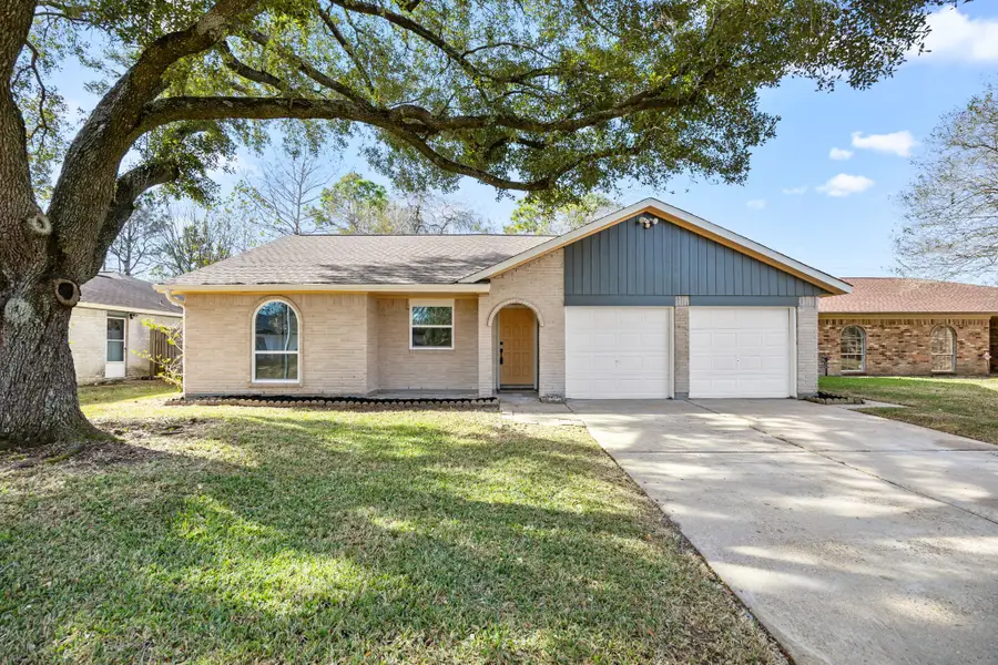 16006 La Avenida Drive, Houston, TX 77062 - Image #2