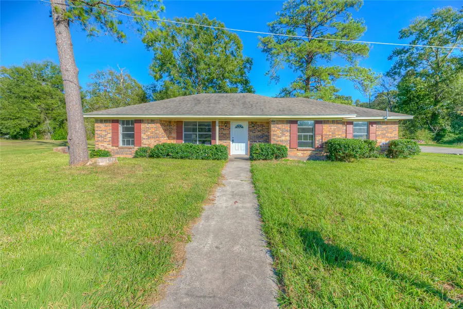 1202 Dunbar Avenue, Livingston, TX 77351 - Image #2