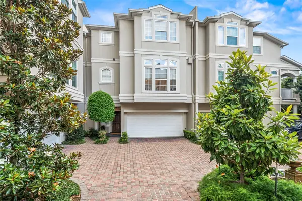 2708 Wroxton Road, West University Place, TX 77005