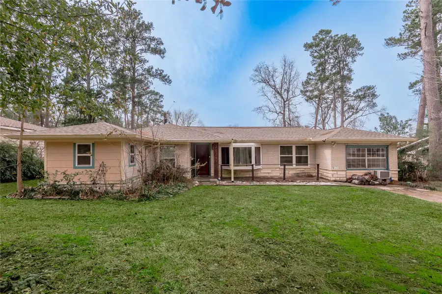 2026 Avenue Q, Huntsville, TX 77340 - Image #2