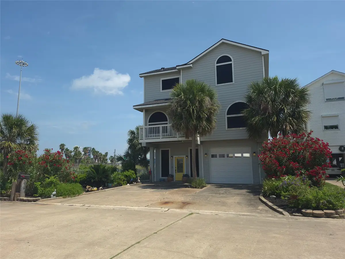 111 Kona Drive, Tiki Island, TX 77554 - #1