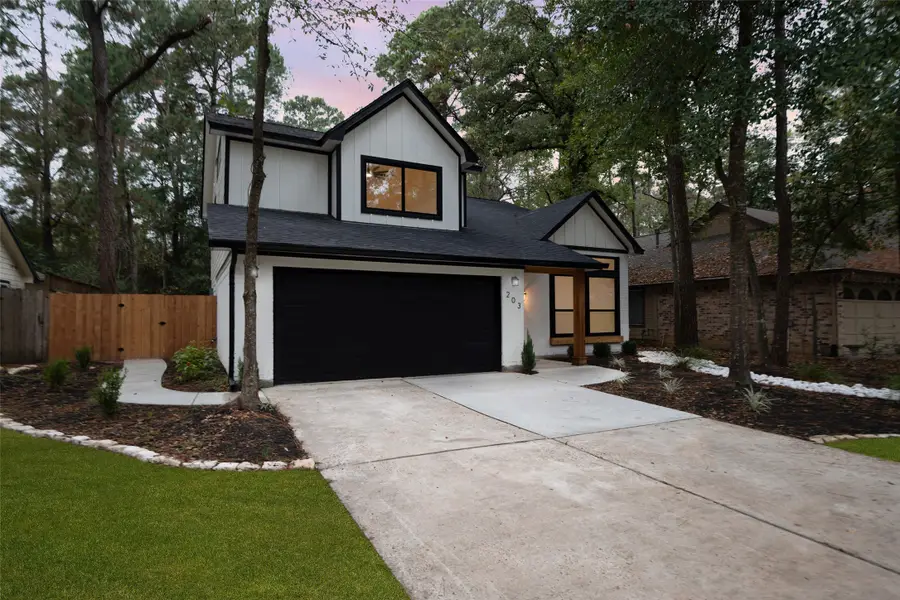 203 S Pathfinders Circle, The Woodlands, TX 77381 - Image #3