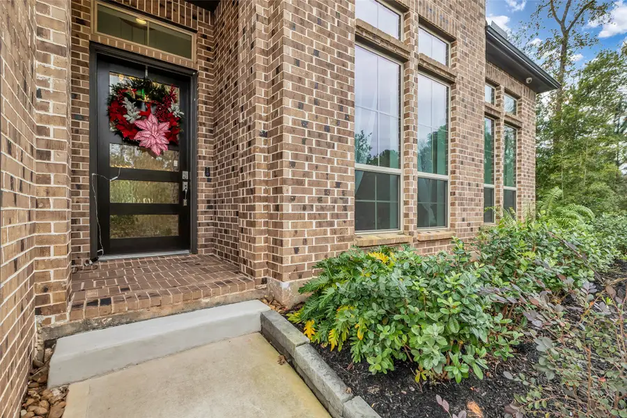 633 North Rivus Overlook Drive, Willis, TX 77318 - Image #3