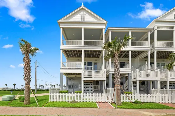 2502 Sunset Passage, Galveston, TX 77550