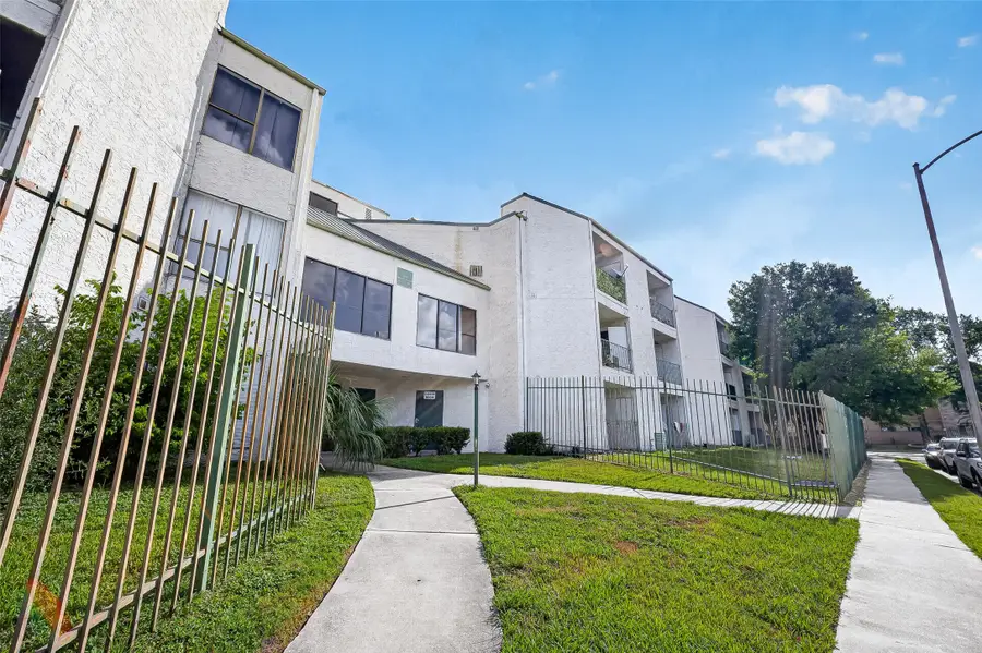 2814 S Bartell Drive #9, Houston, TX 77054 - #2
