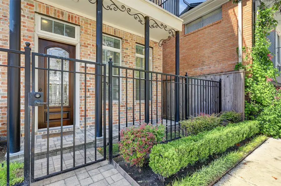 1041 Ashland Street, Houston, TX 77008 - #3