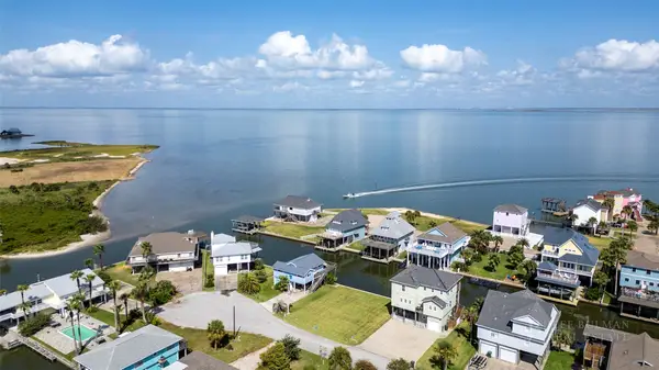 23010 Martes Street, Galveston, TX 77554