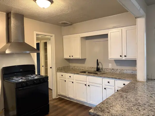 5818 Glenhurst Drive, Houston, TX 77033