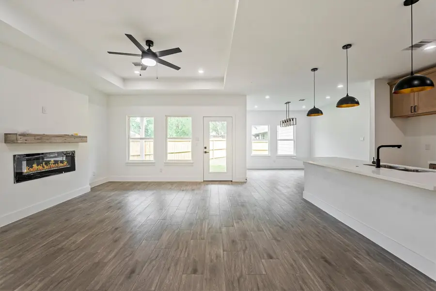10510 Twin Circles Dr, Montgomery, TX 77381 - #2