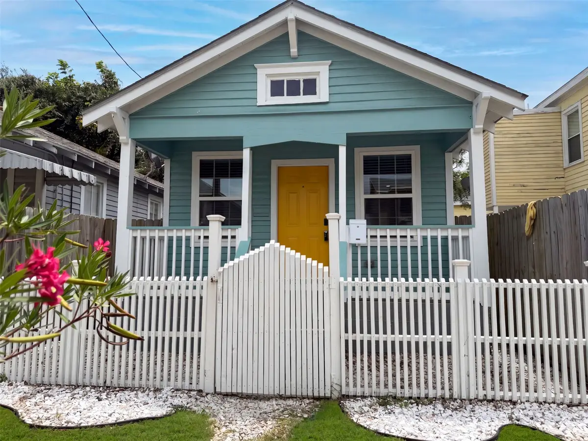 2819 Avenue K, Galveston, TX 77550 - #1