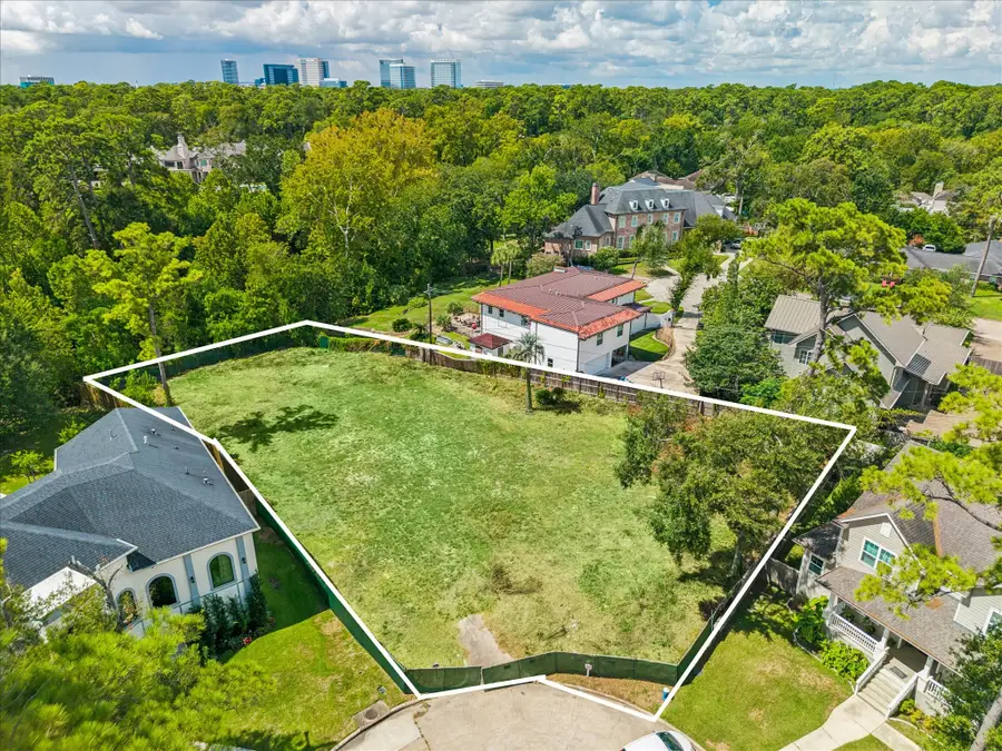 3 Plantation Road, Houston, TX 77024 - #3