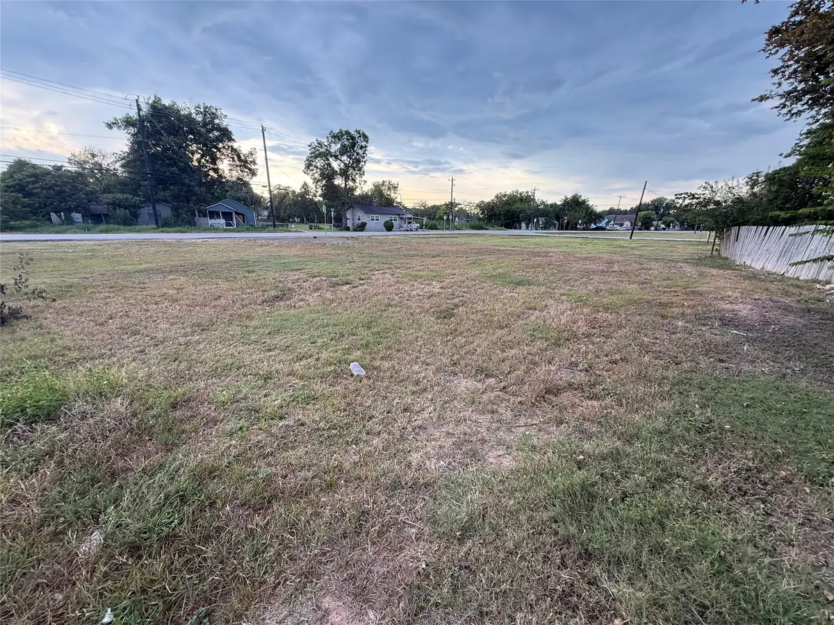 400 N 10th Street, Richmond, TX 77469 - #1