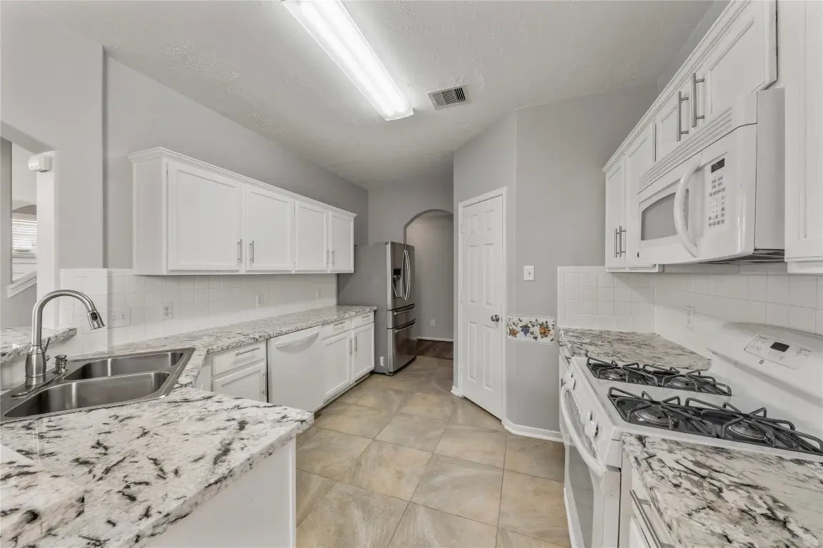 6354 Wilshire Ridge, Houston, TX 77040 - #1